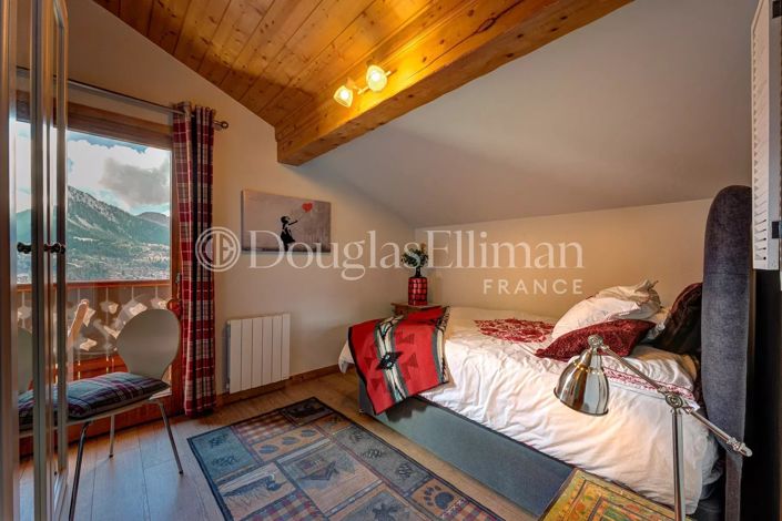 Image No.9-3 Bed House for sale