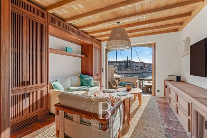 Image No.3-3 Bed House for sale