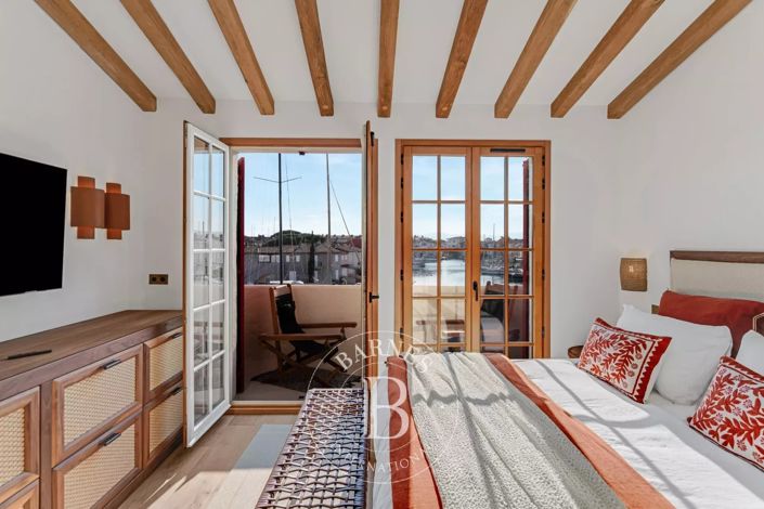 Image No.7-3 Bed House for sale