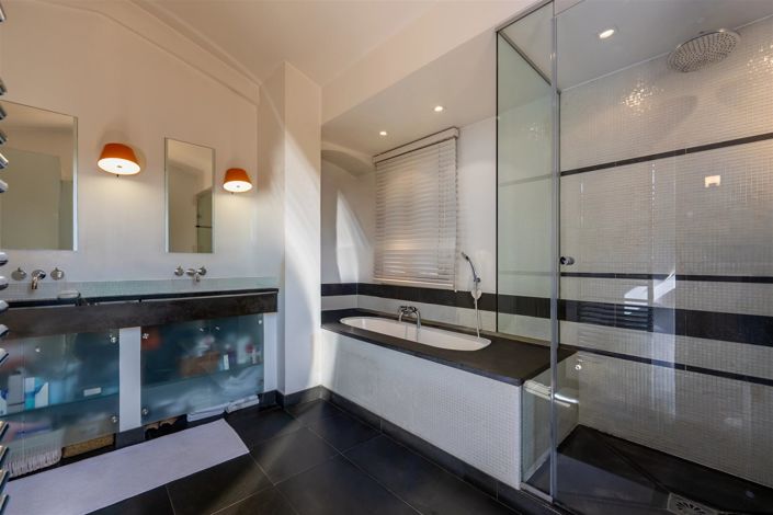 Image No.17-5 Bed House for sale