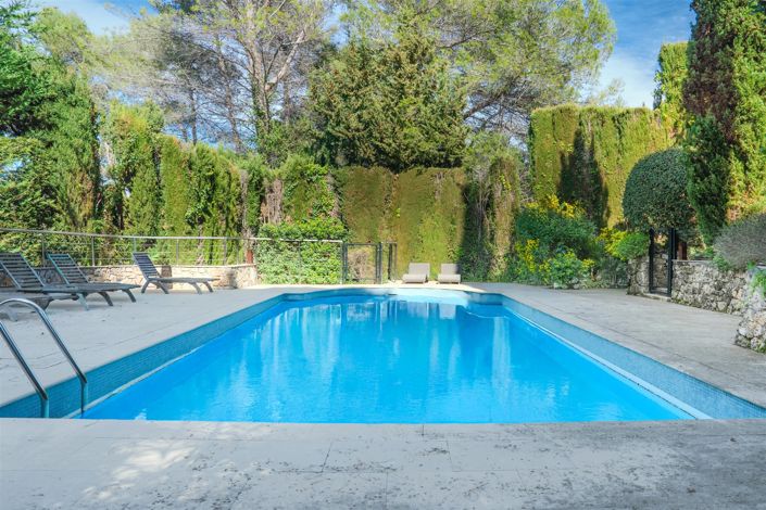 Image No.6-5 Bed House for sale