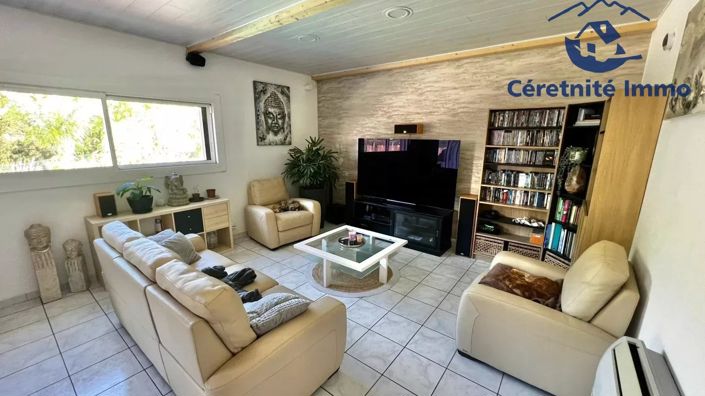 Image No.4-4 Bed House for sale