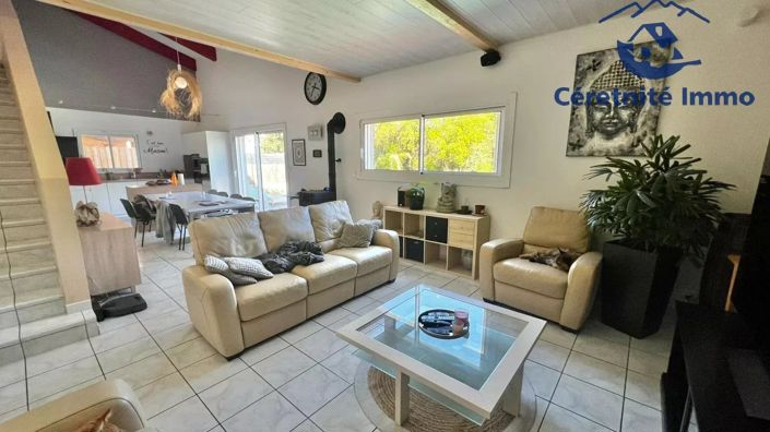 Image No.5-4 Bed House for sale