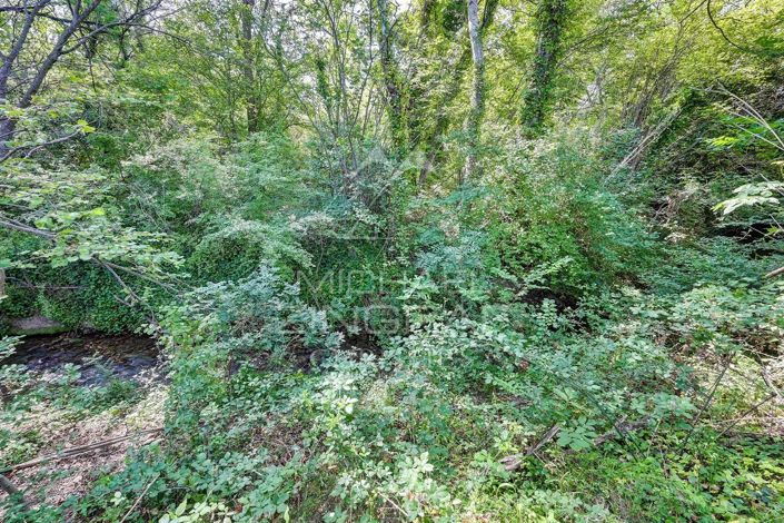 Image No.8-7 Bed House for sale