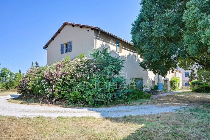 Image No.9-7 Bed House for sale