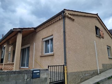 1 - Bayons, Maison