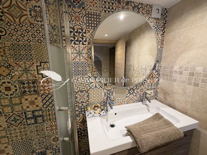 Image No.13-Maison de 11 chambres à vendre à Mormoiron