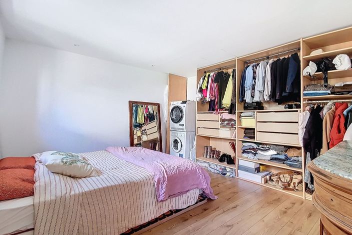 Image No.11-3 Bed Apartment for sale