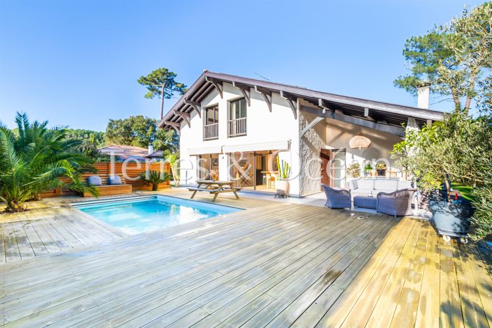 Image No.2-7 Bed House for sale