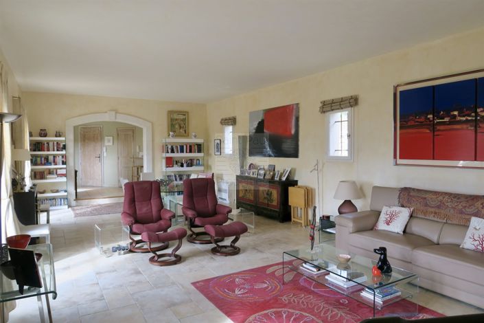 Image No.7-4 Bed House for sale