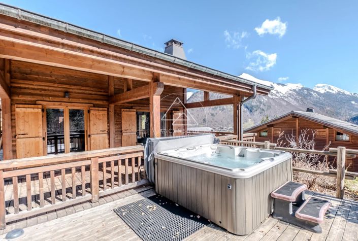 Image No.17-5 Bed House for sale