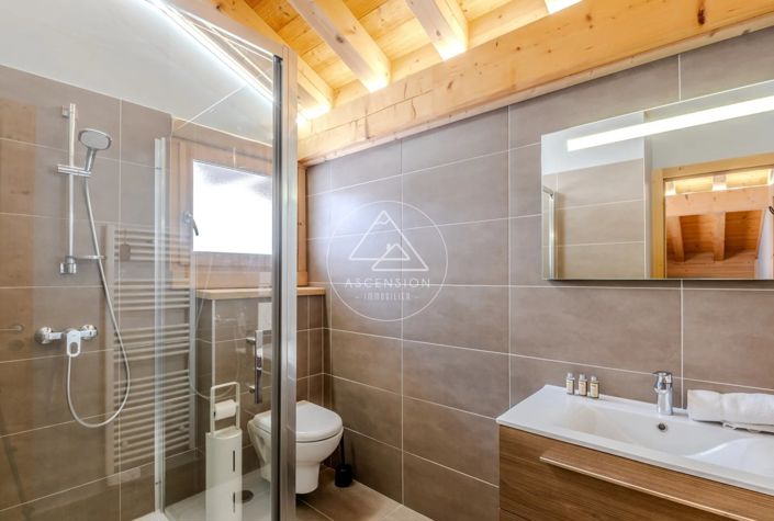 Image No.19-5 Bed House for sale