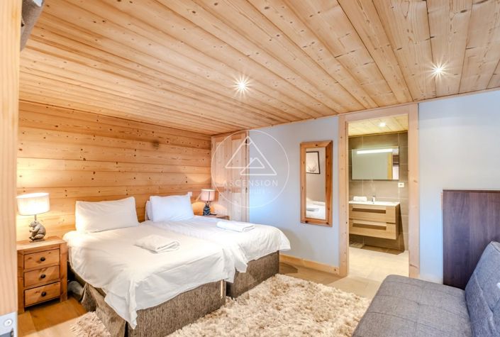 Image No.25-5 Bed House for sale