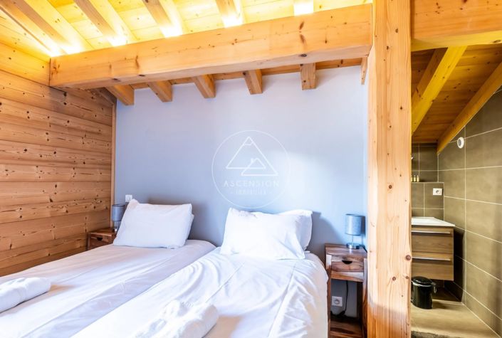 Image No.32-5 Bed House for sale