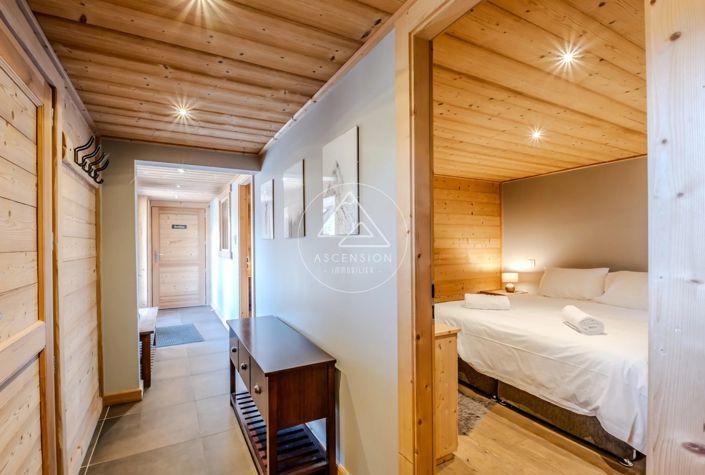 Image No.34-5 Bed House for sale