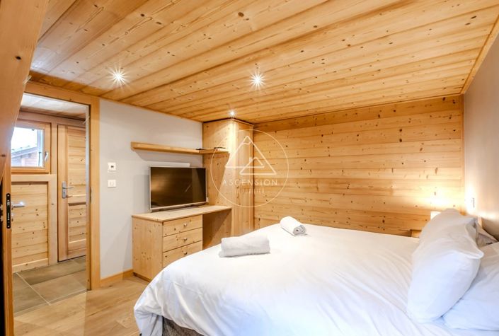 Image No.37-5 Bed House for sale