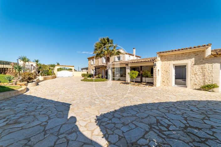 Image No.12-4 Bed House for sale