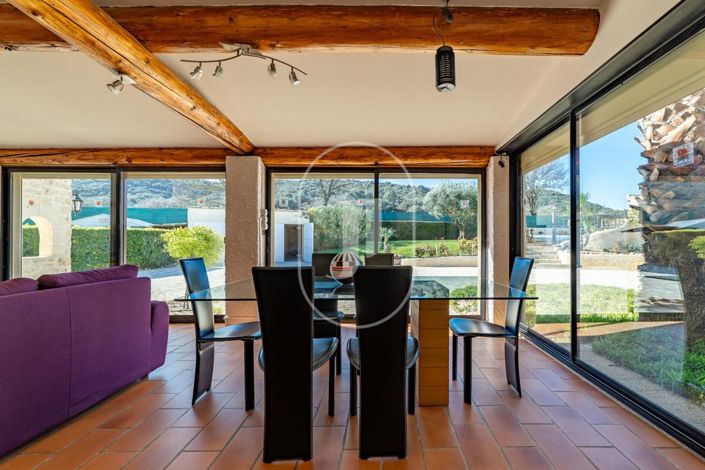 Image No.6-4 Bed House for sale