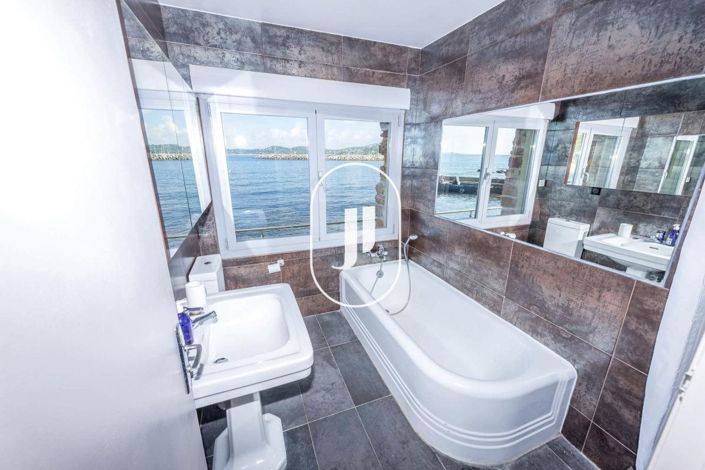 Image No.4-Maison de 4 chambres à vendre à Roquebrune-sur-Argens