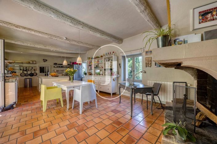 Image No.17-10 Bed House for sale