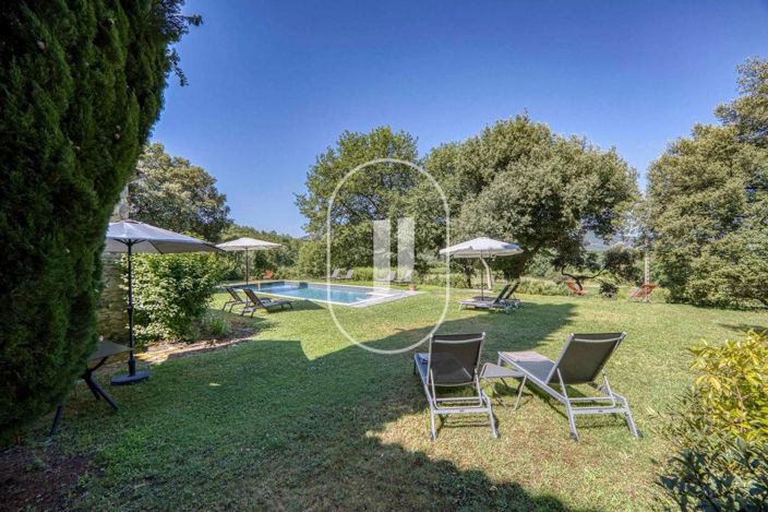 Image No.35-10 Bed House for sale