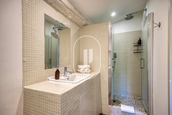 Image No.49-10 Bed House for sale