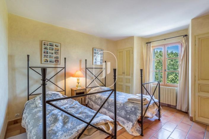 Image No.13-3 Bed House for sale