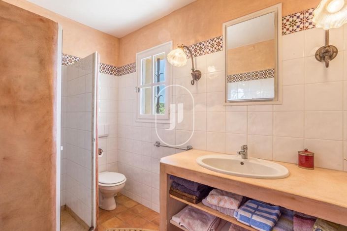 Image No.14-3 Bed House for sale