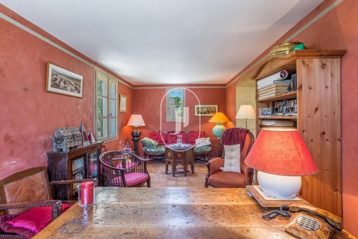 Image No.9-3 Bed House for sale