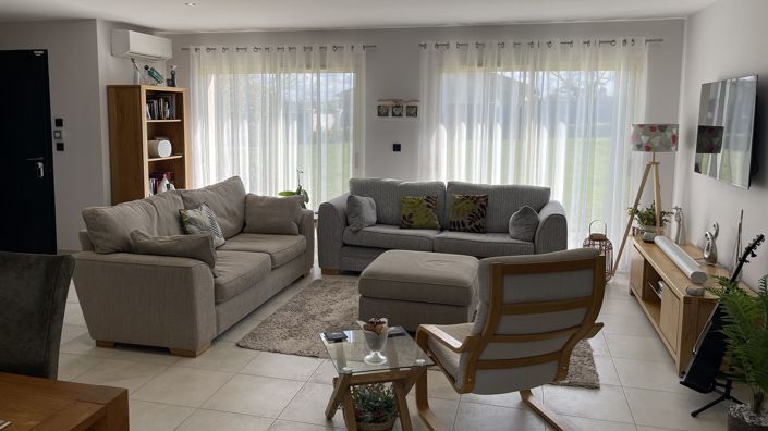 Image No.3-3 Bed House for sale