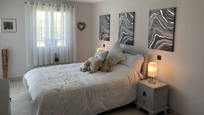 Image No.7-3 Bed House for sale