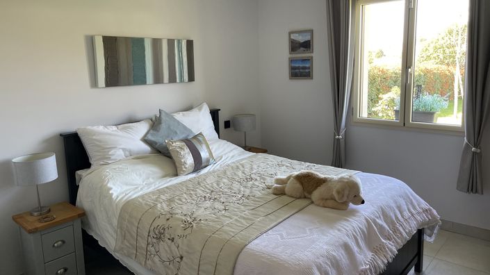 Image No.9-3 Bed House for sale