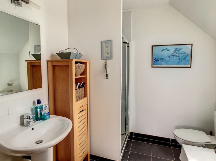 Image No.11-3 Bed House for sale