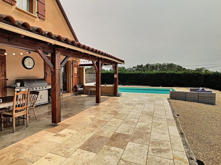 Image No.15-3 Bed House for sale