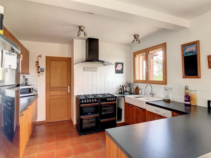 Image No.3-3 Bed House for sale