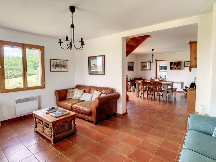 Image No.7-3 Bed House for sale