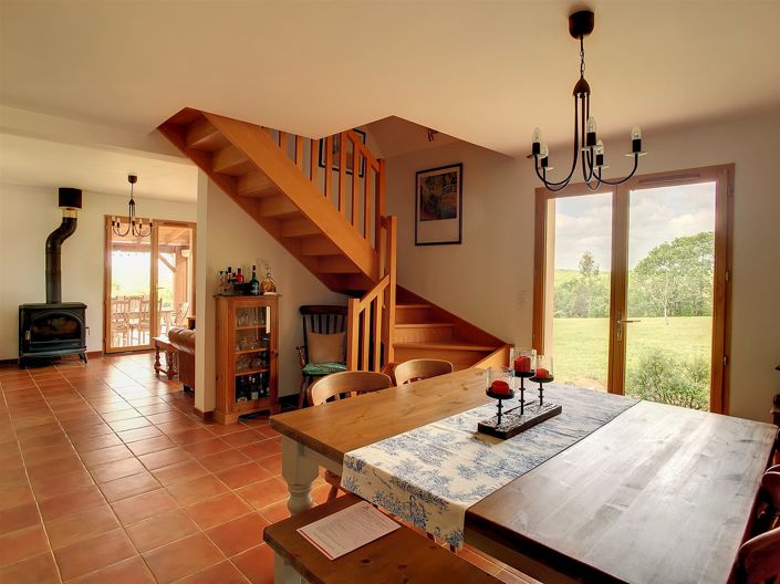 Image No.8-3 Bed House for sale