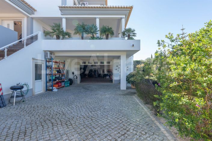 Image No.27-5 Bed House for sale