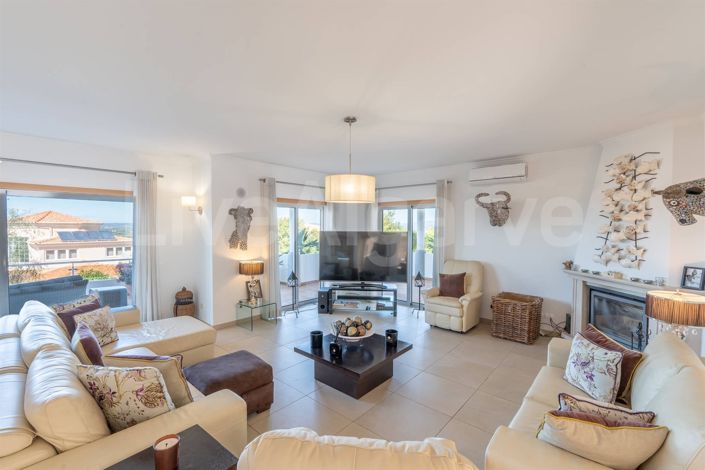 Image No.34-5 Bed House for sale