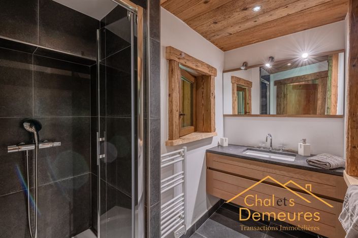 Image No.23-6 Bed House for sale