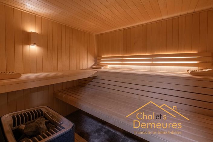 Image No.27-6 Bed House for sale