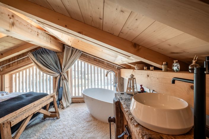 Image No.14-3 Bed House for sale