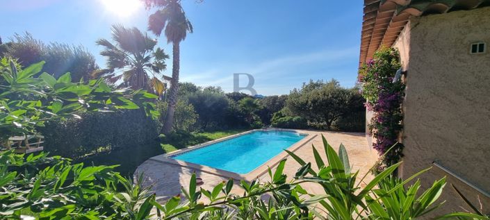 Image No.3-3 Bed Property for sale