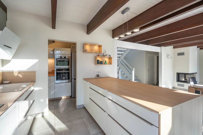 Image No.6-5 Bed House for sale