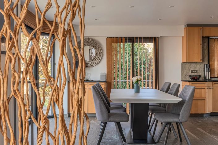 Image No.3-4 Bed House for sale