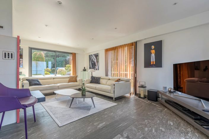 Image No.31-4 Bed House for sale