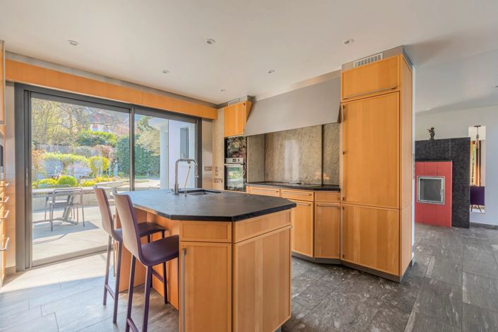 Image No.42-4 Bed House for sale