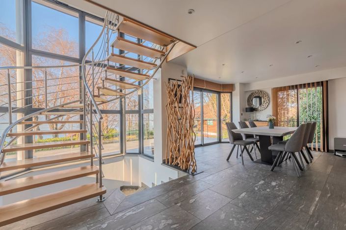 Image No.5-4 Bed House for sale