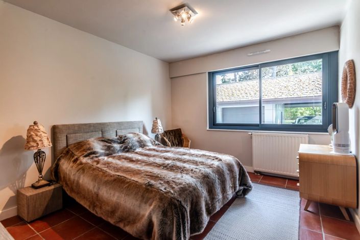 Image No.9-4 Bed House for sale