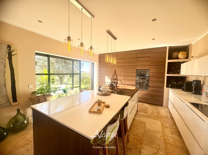 Image No.11-Maison de 4 chambres à vendre à Aups